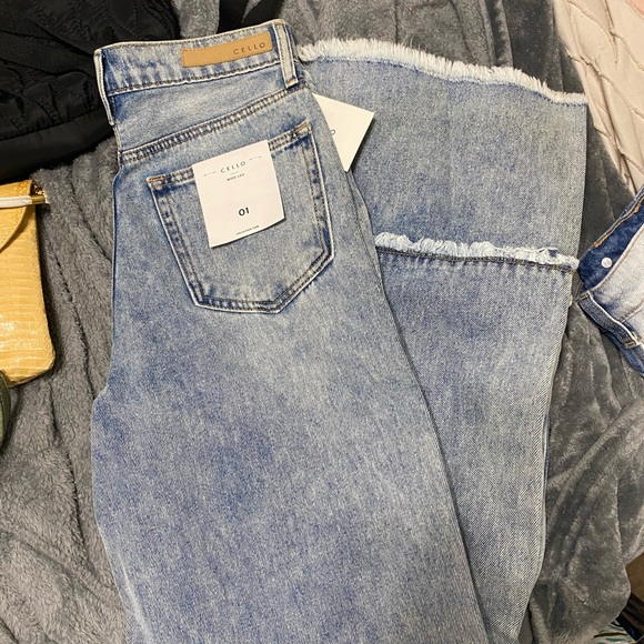 Women’s Clothing Lot - Picture 4 of 9